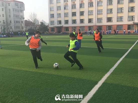 小巷绿茵间的足球比赛编排奥秘